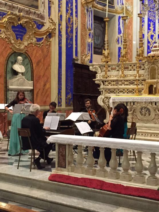 Concerto omaggio a Bach e Vivaldi eseguito dall'orchestra da camera italiana Antonio Vivaldi e il basso Markus Jarchow