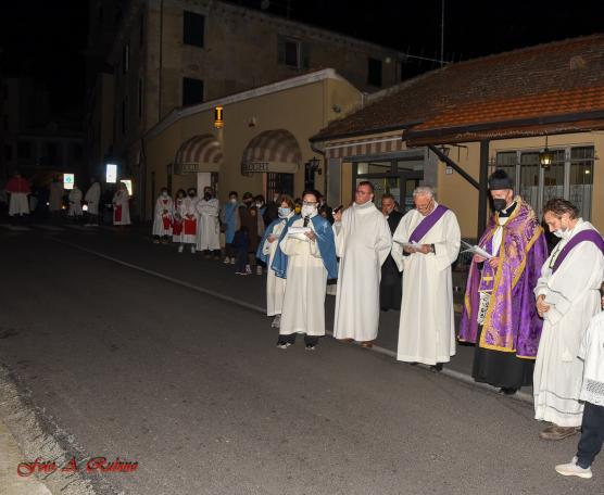 Via Crucis Vicariale a Dolcedo 08.04.2022