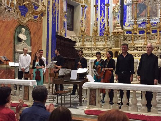 Concerto omaggio a Bach e Vivaldi eseguito dall'orchestra da camera italiana Antonio Vivaldi e il basso Markus Jarchow