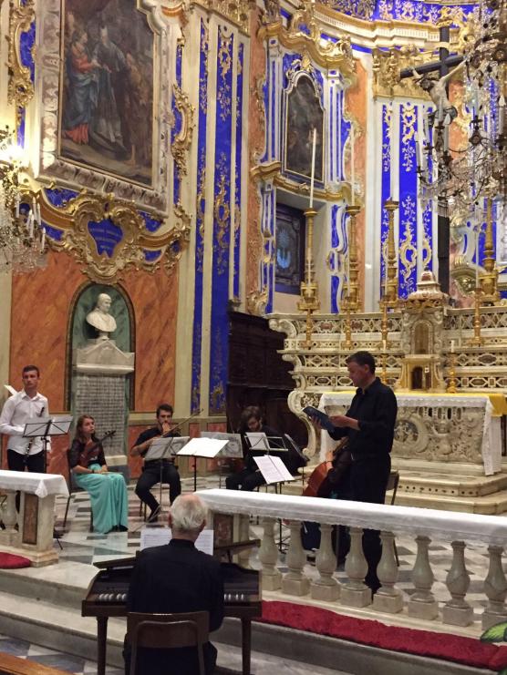 Concerto omaggio a Bach e Vivaldi eseguito dall'orchestra da camera italiana Antonio Vivaldi e il basso Markus Jarchow