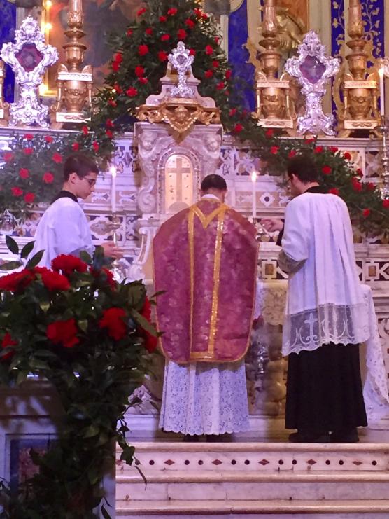 Festa di San Tommaso Apostolo (18 Dicembre 2016): S. Messa solenne celebrata dal parroco e processione con il busto reliquiario del Santo