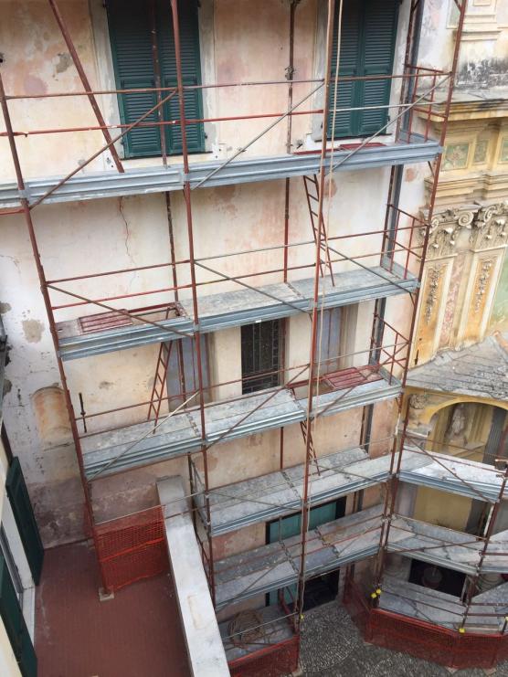 Finalmente il 27 Marzo sono iniziati i lavori per il rifacimento delle coperture e il restauro della facciata della chiesa parrocchiale di San Tommaso