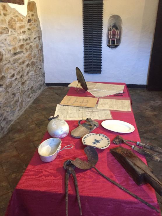 Presentazione dei lavori di restauro dell'oratorio di San Carlo con la presenza di Mons. Giorgio Brancaleoni, il sindaco di Dolcedo Giovanni Danio, l'architetto Erminia Airenti, i restauratori Luca Venier, Bruno Piccinini e Sabrina Baglietto e un folto pubblico.