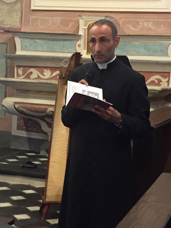 Presentazione dei lavori di restauro dell'oratorio di San Carlo con la presenza di Mons. Giorgio Brancaleoni, il sindaco di Dolcedo Giovanni Danio, l'architetto Erminia Airenti, i restauratori Luca Venier, Bruno Piccinini e Sabrina Baglietto e un folto pubblico.
