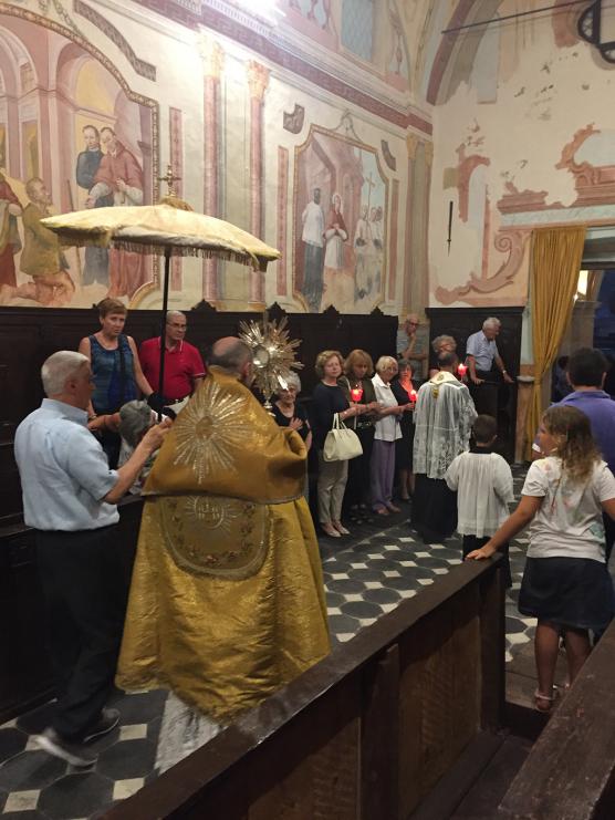 Santa Messa celebrata da don Jean-Pierre Vinciguerra nell'oratorio di San Carlo