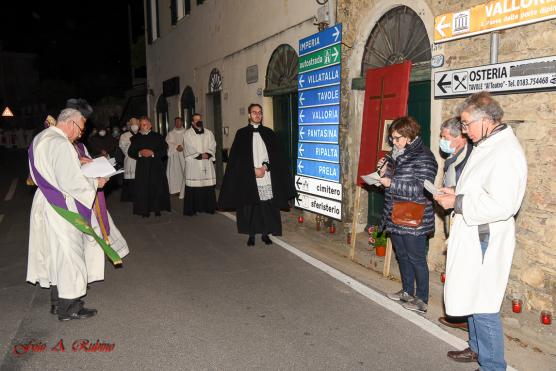 Via Crucis Vicariale a Dolcedo 08.04.2022