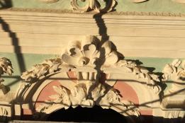 Si noti il gel posizionato per evitare il posizionamento dei volatili